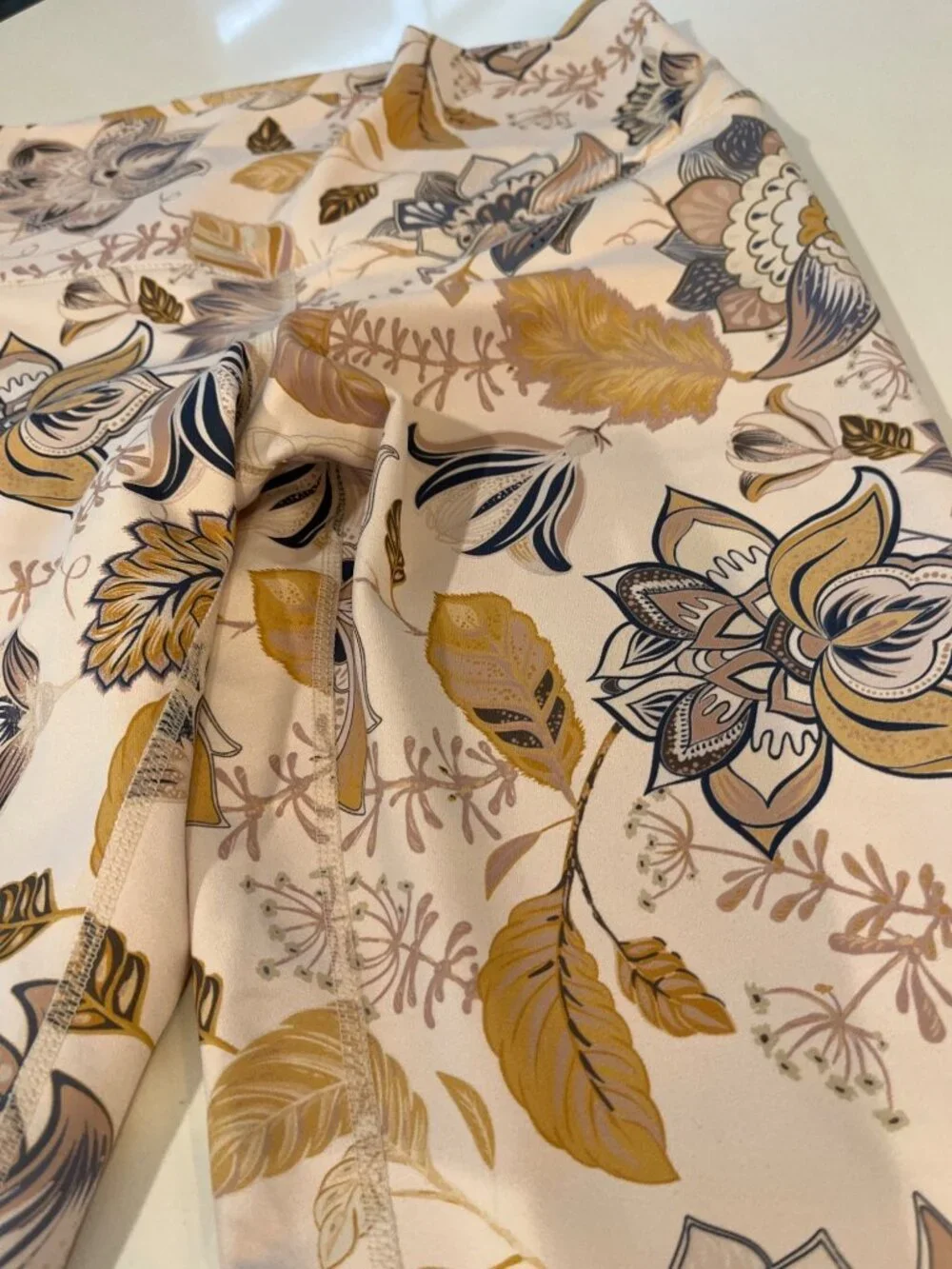 Floral Print High-Waisted Womens Leggings M Made In USA Polyester & Spandex Blen - Picture 3 of 10